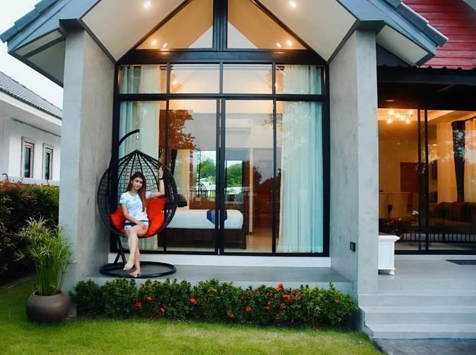 Baan Dalah Pool Villa Buriram Exteriér fotografie